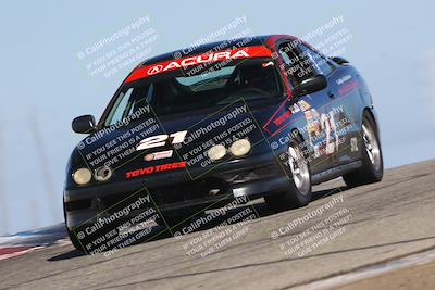 media/Oct-26-2025-CalClub SCCA (Sun) [[8ce1e69566]]/Group 2/Grapevine/